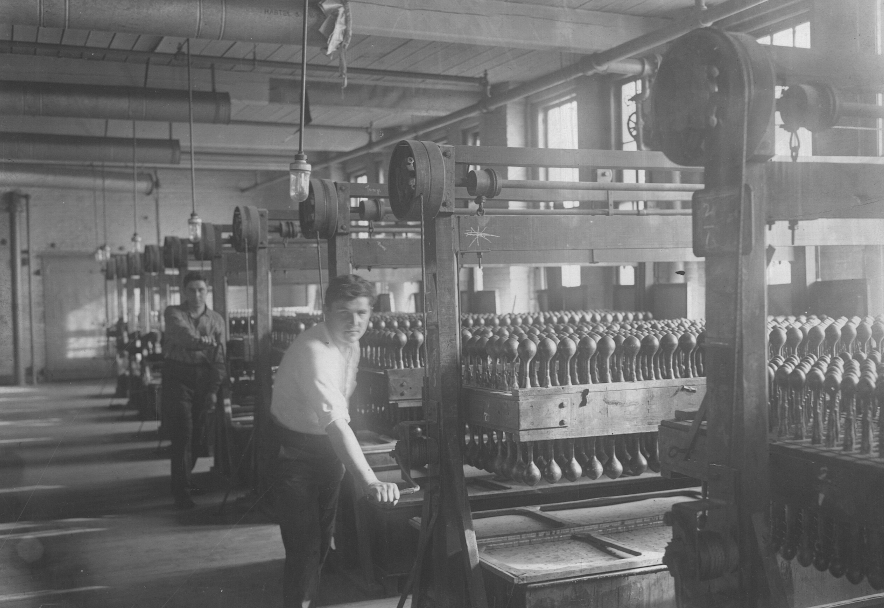 Making rubber balloons for war–Brooklyn, NY – National Archives Identifier: 20808112